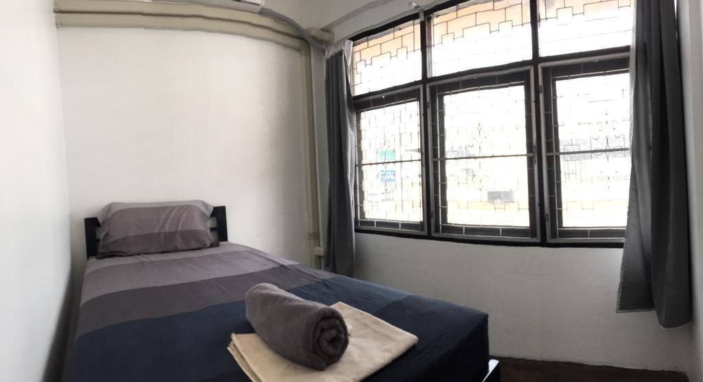 42 Guest House Bangkok Ngoại thất bức ảnh